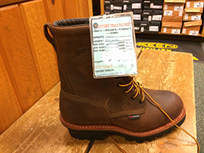 見上げる空にはアメリカの月