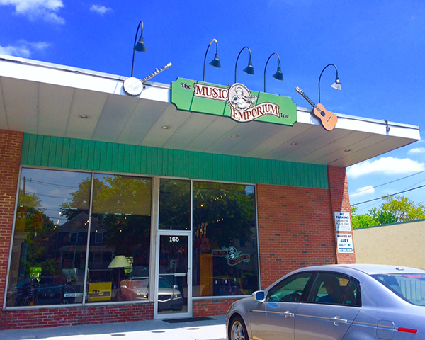 Music Emporium というギターショップ