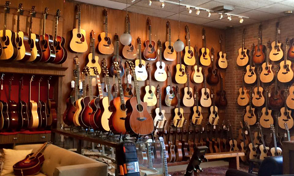 Music Emporium というギターショップ