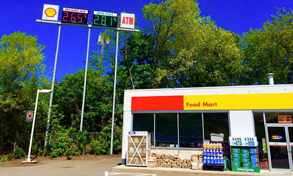 ニューハンプシャー州のティルトンへ買い付けに行く